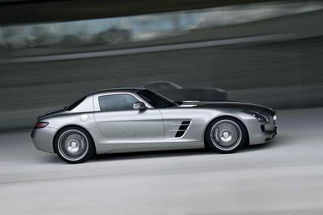 Official shots of new Merc SLS AMG Gullwing. Image by Mercedes-Benz.
