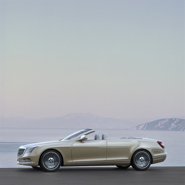 Mercedes concept examines Rolls-Royce rival possibility. Image by Mercedes-Benz.