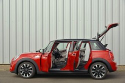 2014 MINI 5 door Cooper S. Image by MINI.