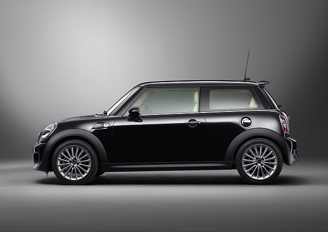 Rolls-Royce builds a MINI. Image by MINI.