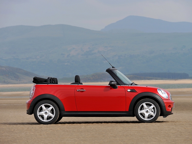 First Drive: MINI One Convertible. Image by MINI.