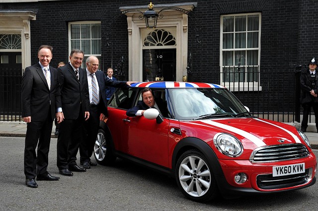 BMW invests 500 million in UK. Image by MINI.