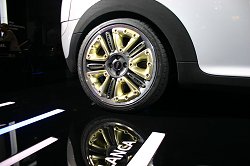 2005 Mini Concept Tokyo. Image by Shane O' Donoghue.