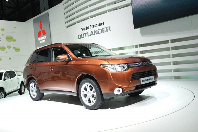 Geneva 2012: Clean new Mitsubishi Outlander. Image by Newspress.