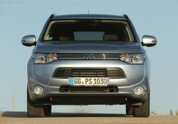 2014 Mitsubishi Outlander PHEV. Image by Mitsubishi.