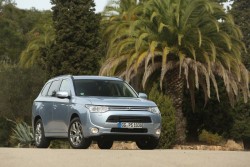 2014 Mitsubishi Outlander PHEV. Image by Mitsubishi.