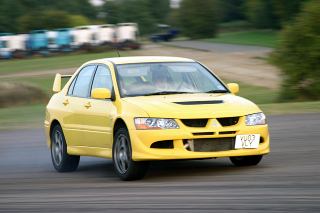 Mitsubishi Evo 8 FQ-300. Image by Mark Sims.