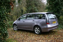 2004 Mitsubishi Grandis. Image by Shane O' Donoghue.