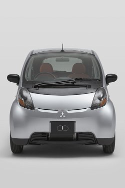 2005 Mitsubishi i. Image by Mitsubishi.