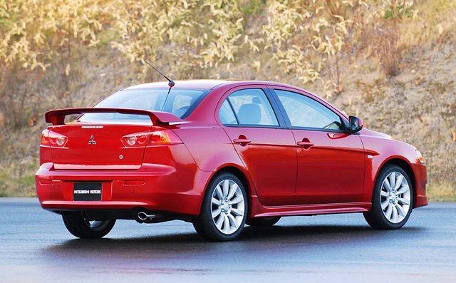 Mitsubishi Lancer range expands. Image by Mitsubishi.