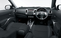 2006 Mitsubishi Outlander (Japanese market). Image by Mitsubishi.