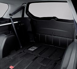 2006 Mitsubishi Outlander (Japanese market). Image by Mitsubishi.