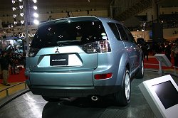 2006 Mitsubishi Outlander (Japanese market). Image by Shane O' Donoghue.