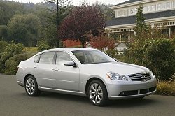 2005 Infiniti M. Image by Nissan.