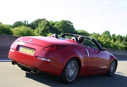 2005 Nissan 350Z Roadster. Image by Shane O' Donoghue.