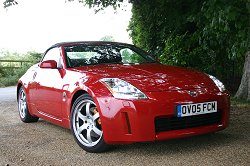 2005 Nissan 350Z Roadster. Image by Shane O' Donoghue.