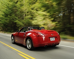 2009 Nissan 370Z Roadster. Image by Matt Vosper.