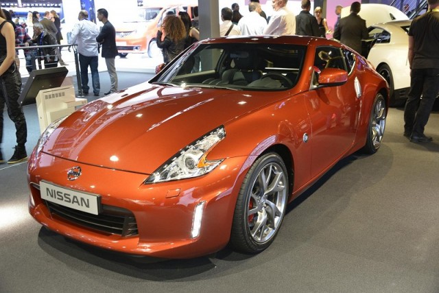 Facelifted 370Z comes to Paris. Image by Newspress.