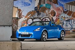 2010 Nissan 370Z Roadster. Image by Nissan.