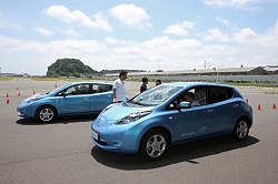 2011 Nissan LEAF. Image by Nissan.