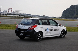 2009 Nissan Leaf prototype. Image by David Shepherd.