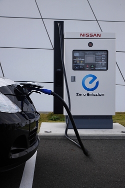 2009 Nissan Leaf prototype. Image by David Shepherd.