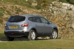 2010 Nissan Qashqai+2. Image by Max Earey.