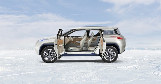 Nissan will reveal fuel cell powered SUV in Paris. Image by Nissan.
