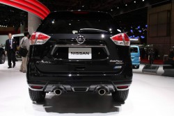 2016 Nissan X-Trail Hybrid. Image by Newspress.