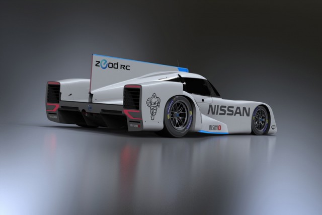 Nissan ZEOD RC starts up. Image by Nissan.