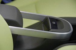 2005 Nissan Azeal concept. Image by Nissan.