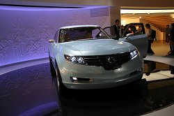 2005 Nissan Foria concept. Image by Shane O' Donoghue. Click here for a larger image. 2005 Nissan Foria concept. Image by Shane O' Donoghue.