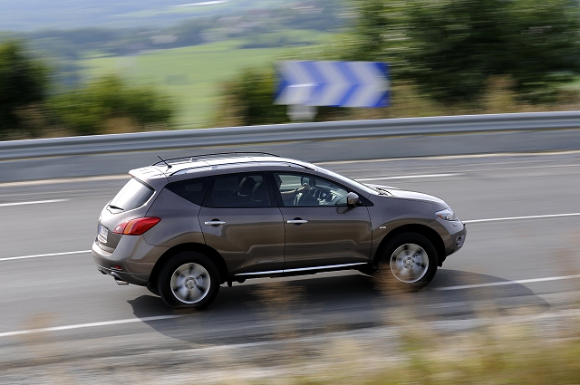 Nissan Murano hits glass ceiling. Image by Matt Vosper.