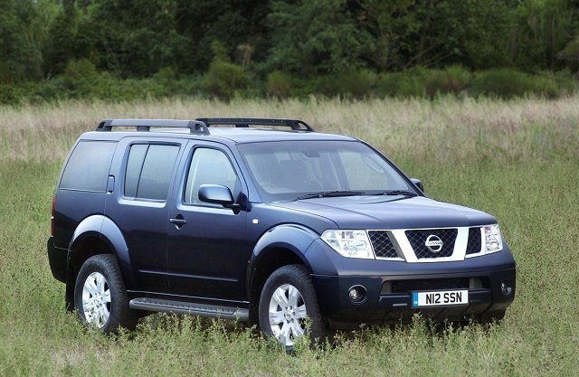 New Nissan SUVs debut at Paris Show. Image by Nissan.