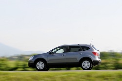 2008 Nissan Qashqai+2. Image by Matt Vosper.