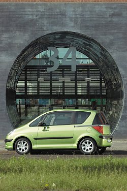 2004 Peugeot 1007. Image by Peugeot.