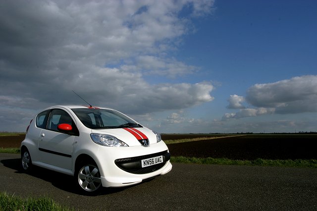 2007 Peugeot 107 Sport XS. Image by Syd Wall.