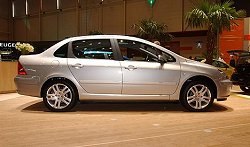 2004 Peugeot 307 Sedan. Image by www.salon-auto.ch.