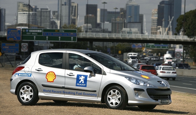 Peugeot sets world records. Image by Peugeot.