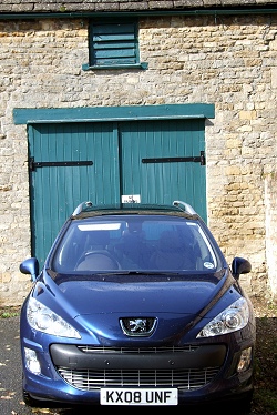 2008 Peugeot 308 SW. Image by Dave Jenkins.