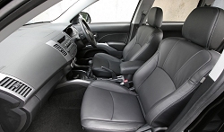 2010 Peugeot 4007. Image by Peugeot.