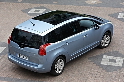 2009 Peugeot 5008. Image by Peugeot.