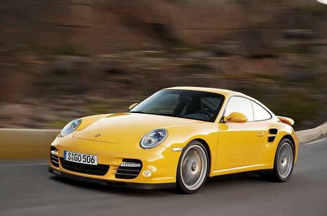 New Porsche 911 Turbo in motion. Image by Porsche.