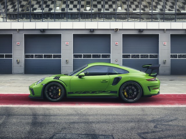 New 911 GT3 RS gets 520hp. Image by Porsche.