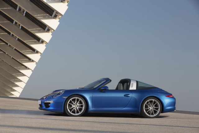 Old Targa style for new open Porsche. Image by Porsche.