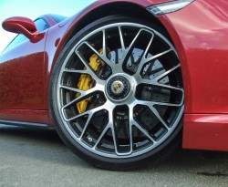 2014 Porsche 911 Turbo S. Image by Matt Robinson.