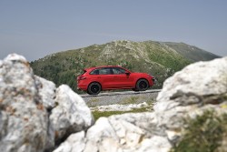 2012 Porsche Cayenne GTS. Image by Max Earey.