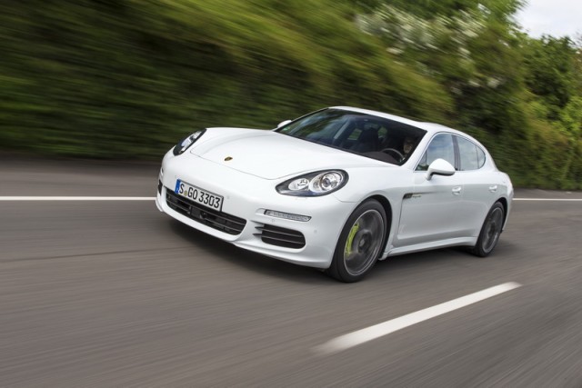 Passenger preview: Porsche Panamera S E-Hybrid. Image by Porsche.