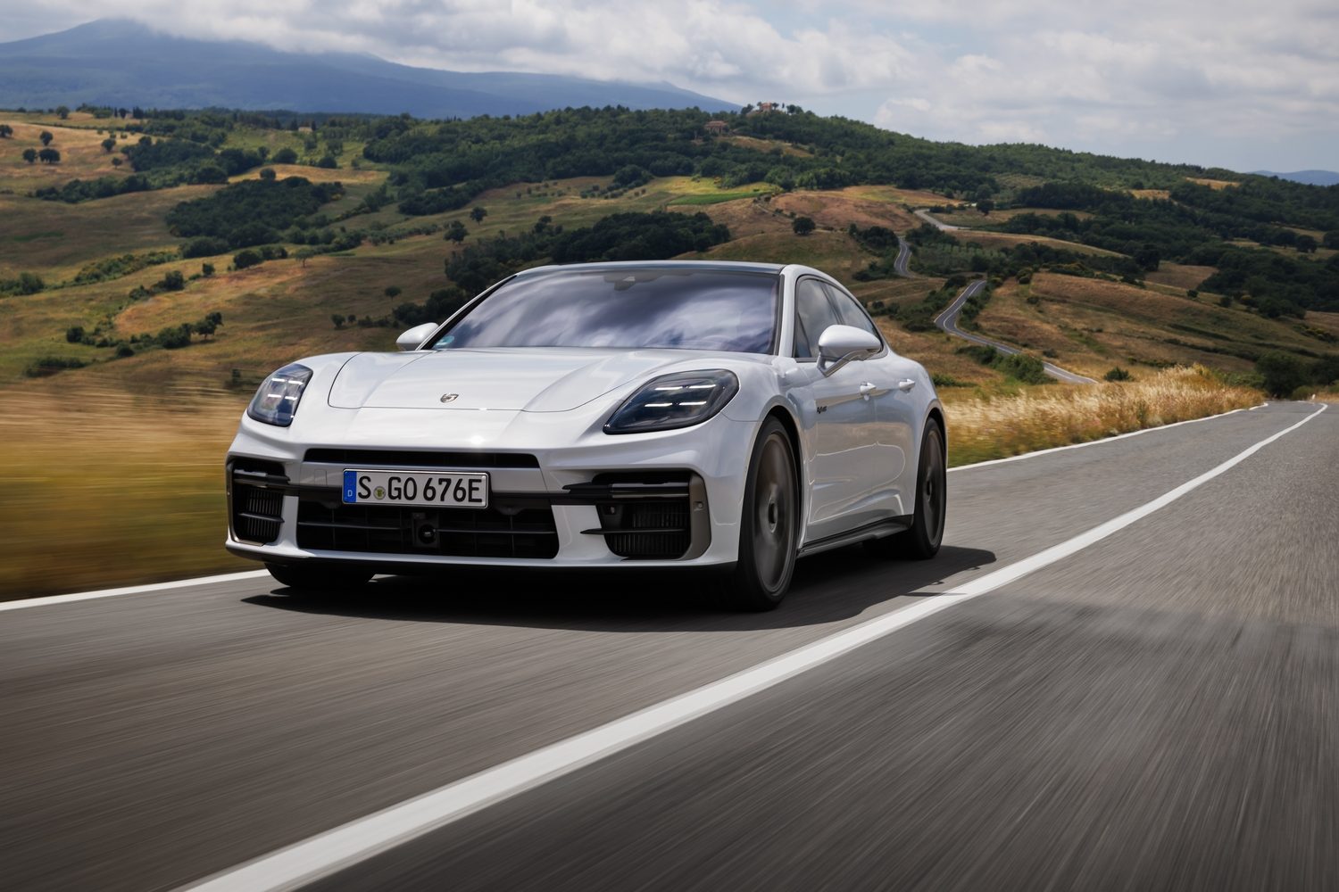 High-performance Panameras at the double. Image by Porsche.