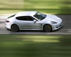 2011 Porsche Panamera Diesel. Image by Porsche.